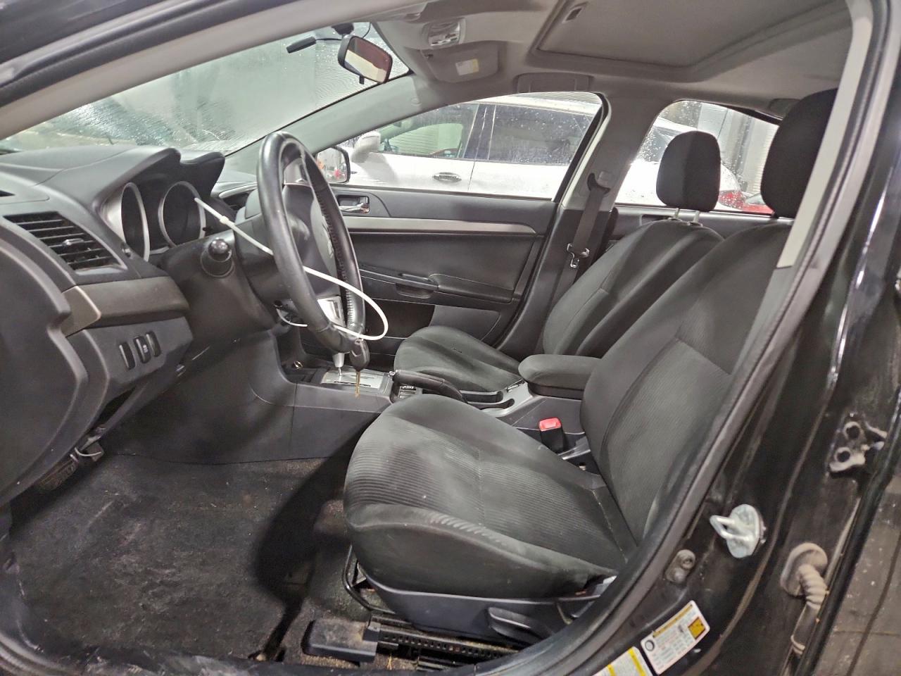 MITSUBISHI LANCER SE