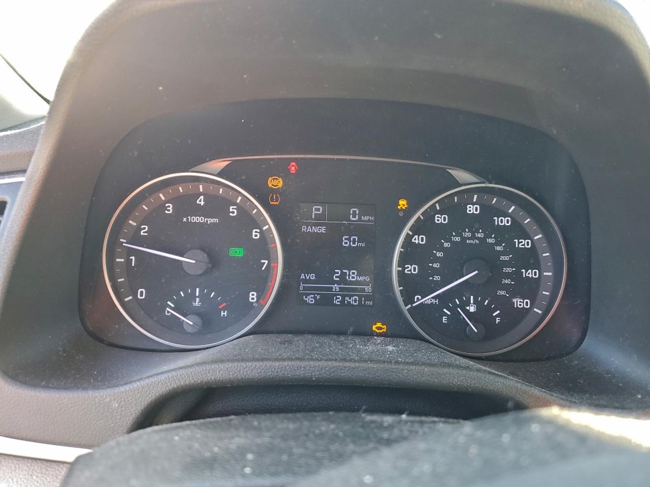 Lot #3317790122 2017 HYUNDAI ELANTRA SE