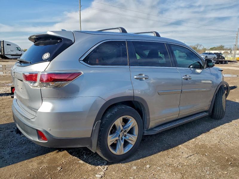 2015 TOYOTA HIGHLANDER #3311747758