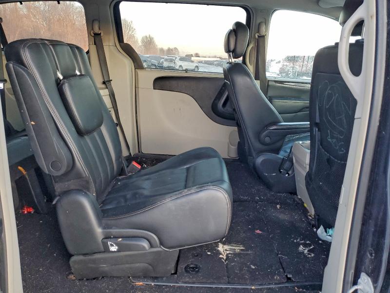 2014 CHRYSLER TOWN & COU #3308309176