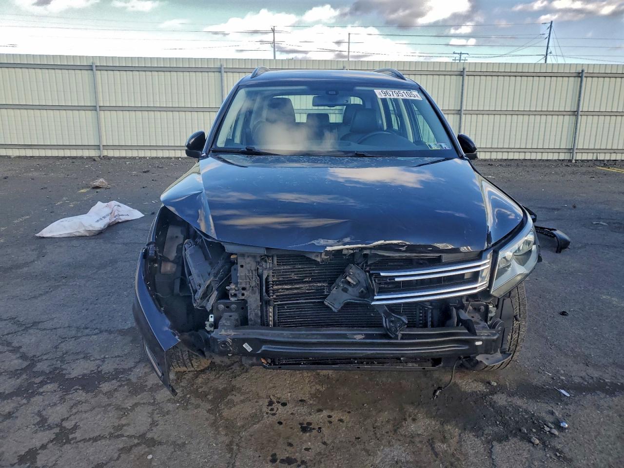 Lot #3318872978 2016 VOLKSWAGEN TIGUAN S