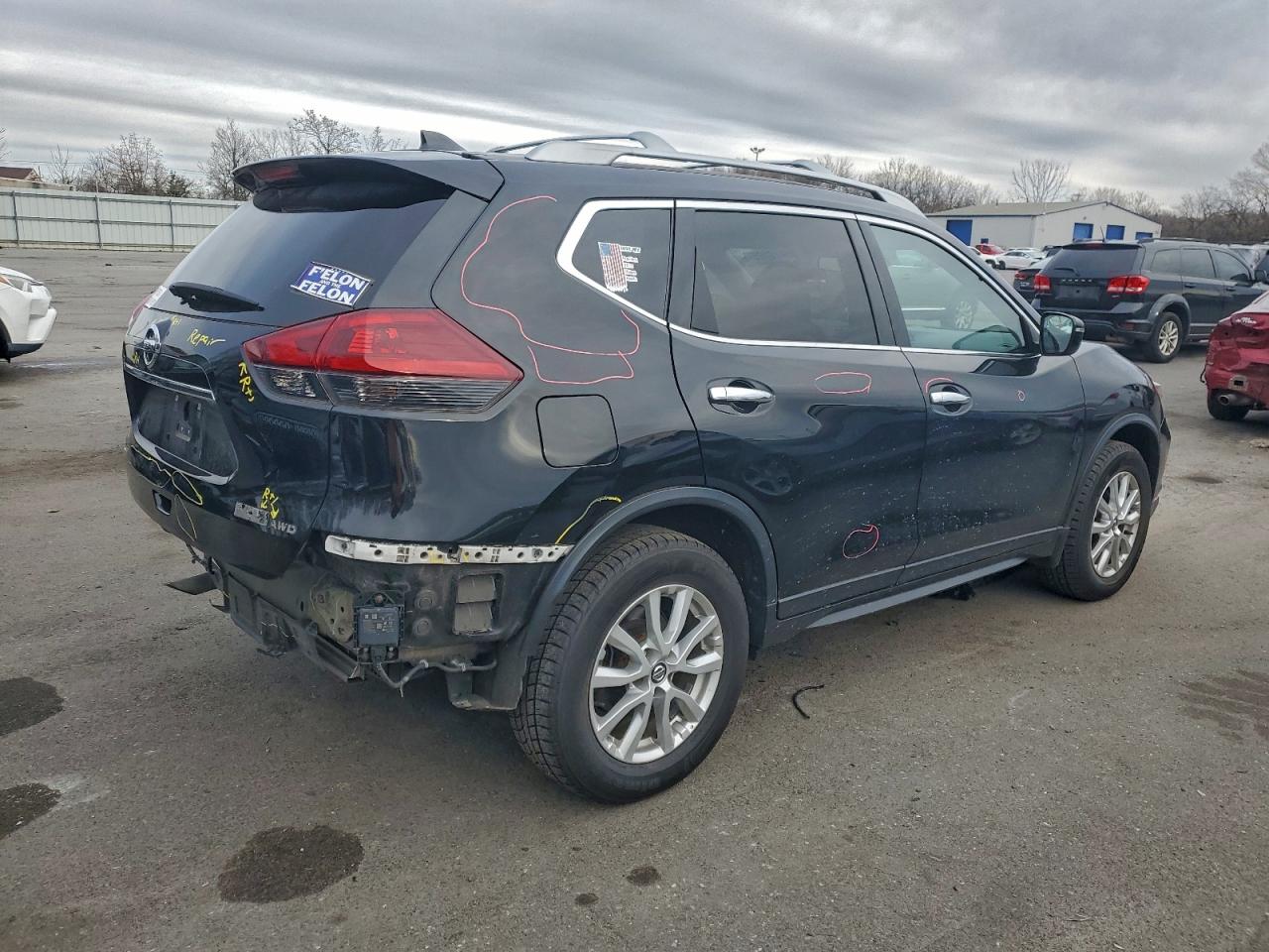 NISSAN ROGUE S