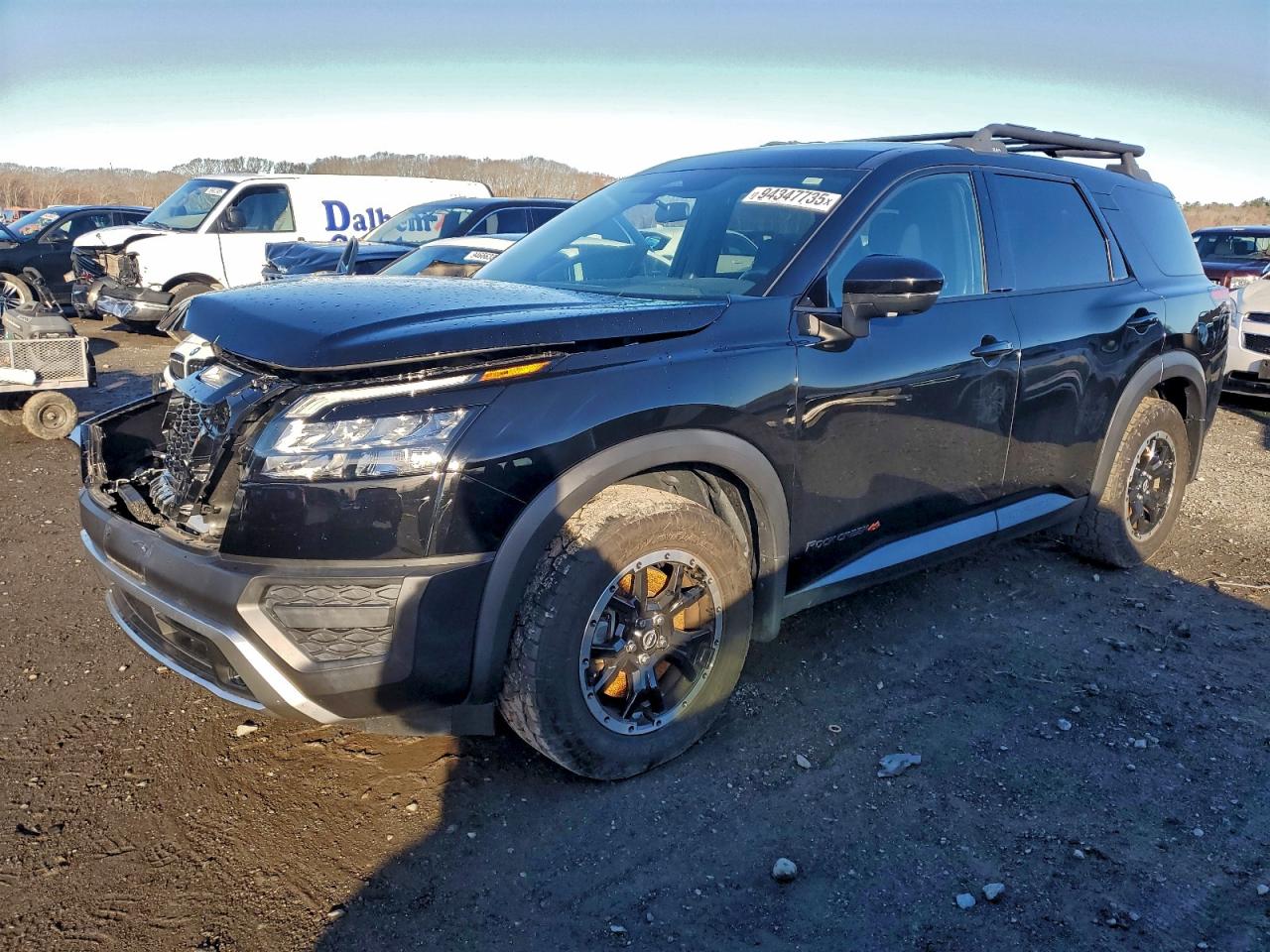 NISSAN PATHFINDER SV