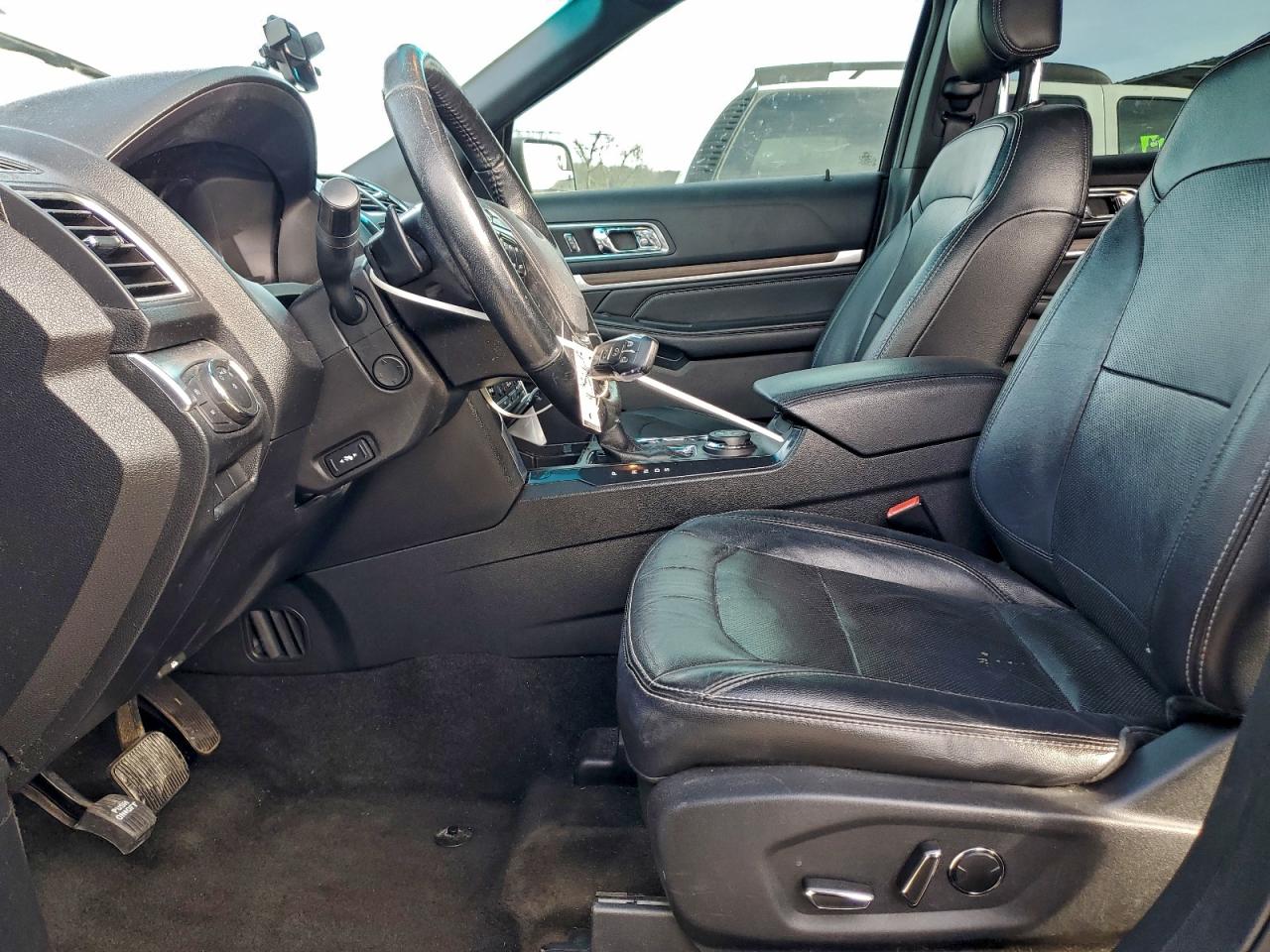 FORD EXPLORER LIMITED