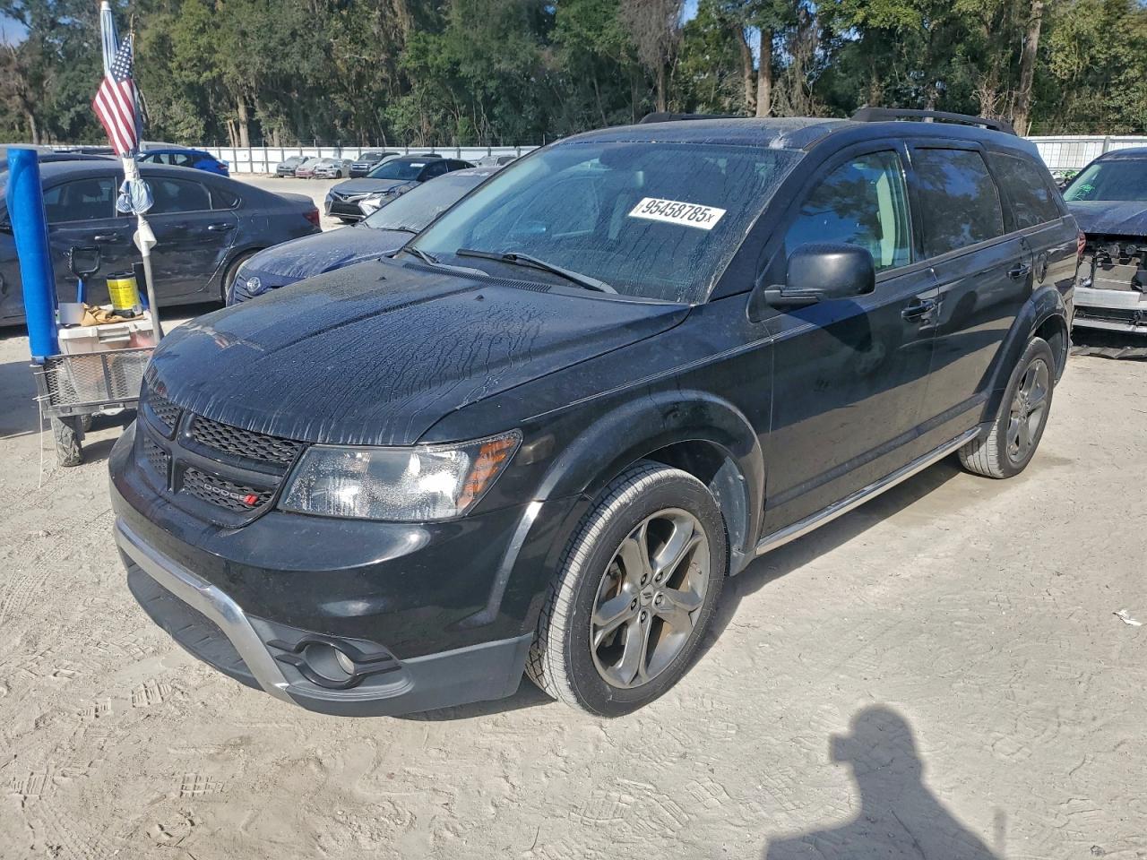 DODGE JOURNEY CROSSROAD