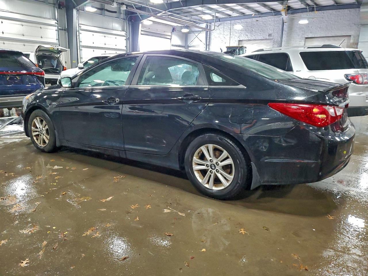 Lot #3312630195 2013 HYUNDAI SONATA GLS