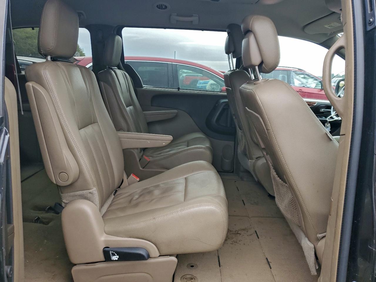 CHRYSLER TOWN & COUNTRY TOURING