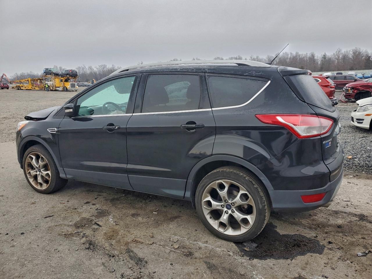 FORD ESCAPE TITANIUM