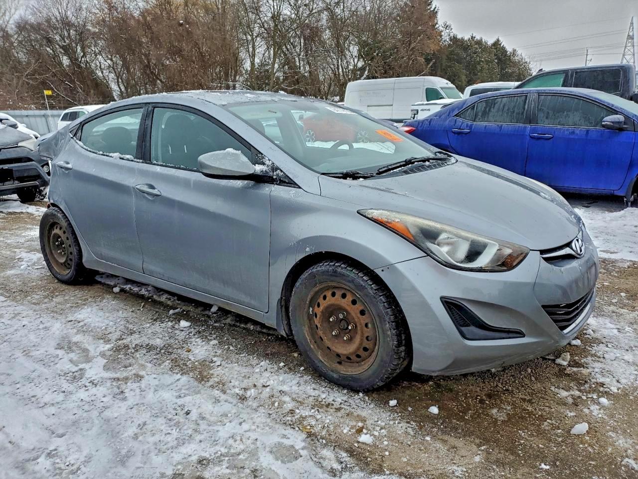 HYUNDAI ELANTRA SE
