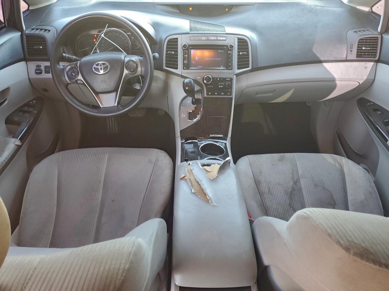 TOYOTA VENZA LE