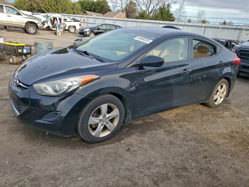 2013 HYUNDAI ELANTRA GL #3301802350