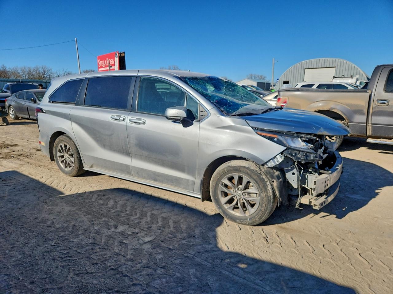 Lot #3304869545 2022 TOYOTA SIENNA LE