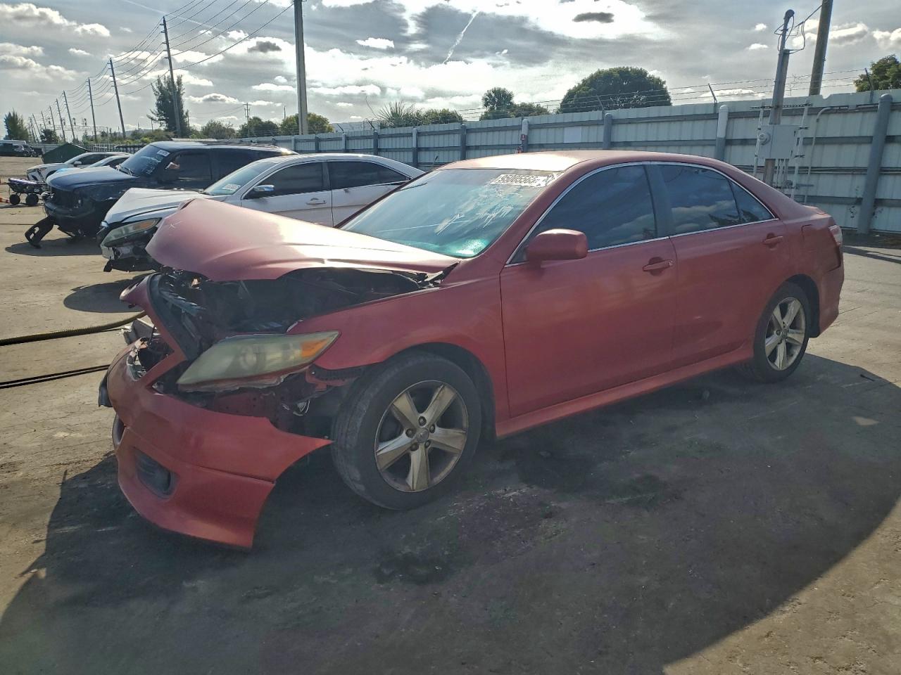 TOYOTA CAMRY BASE