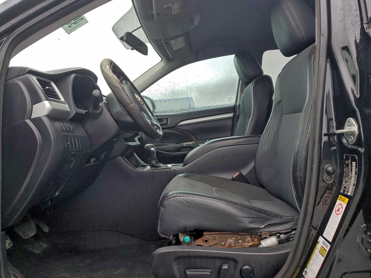 TOYOTA HIGHLANDER LE