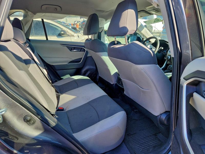 2021 TOYOTA RAV4 XLE #3310406982