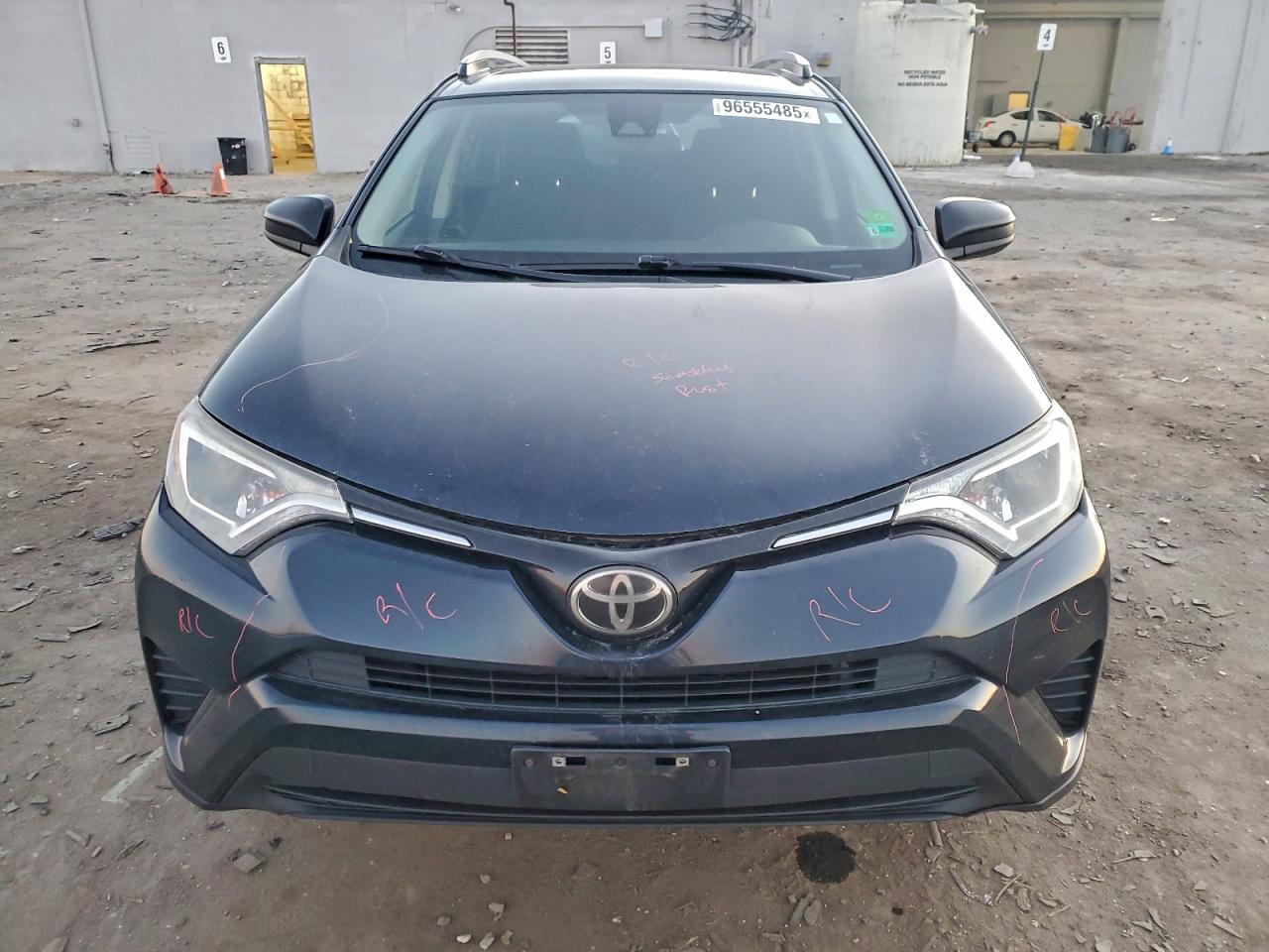 TOYOTA RAV4 LE
