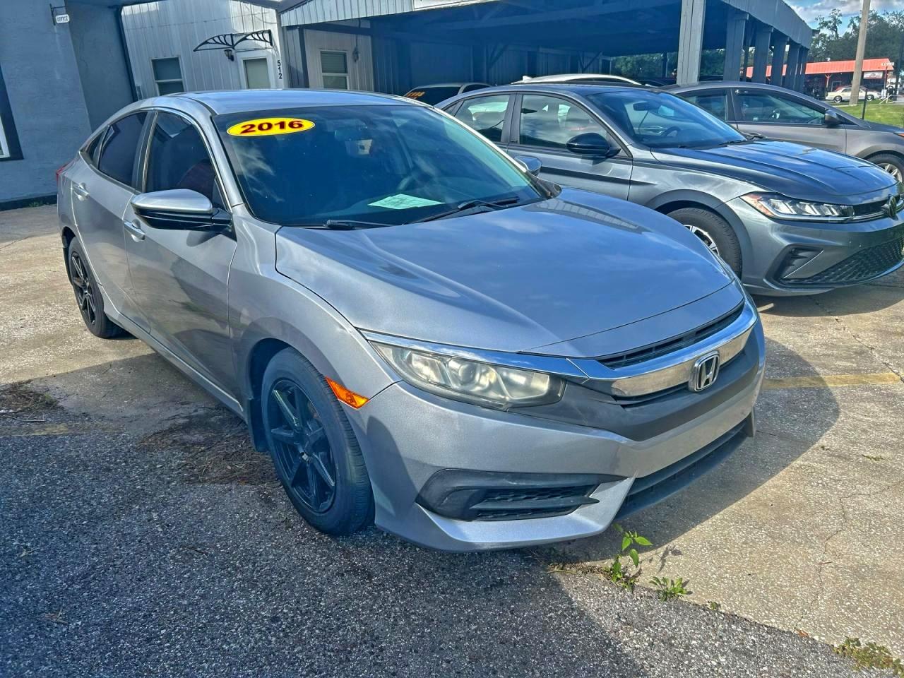 Lot #3310409031 2016 HONDA CIVIC LX