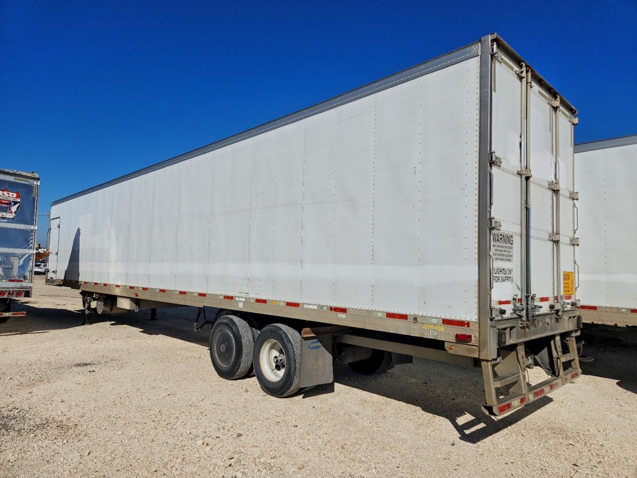 Lot #3311563235 2013 UTILITY VS2RA