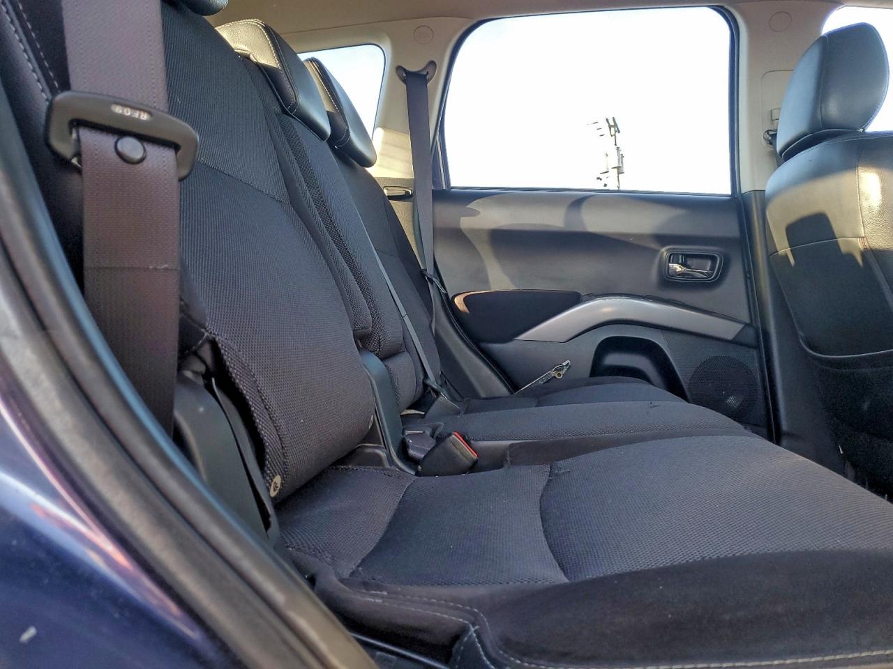 Lot #3303626934 2009 MITSUBISHI OUTLANDER