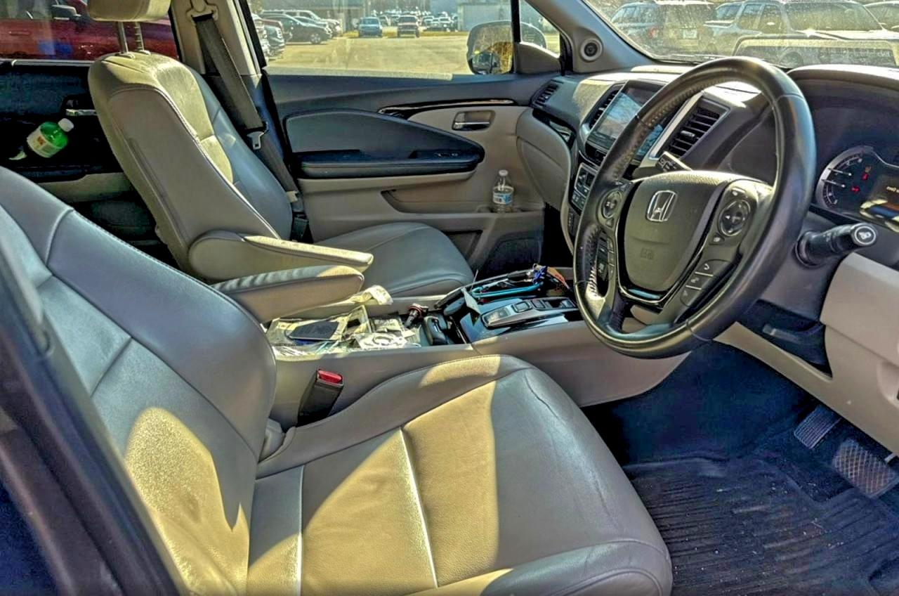 Lot #3304622469 2016 HONDA PILOT TOUR