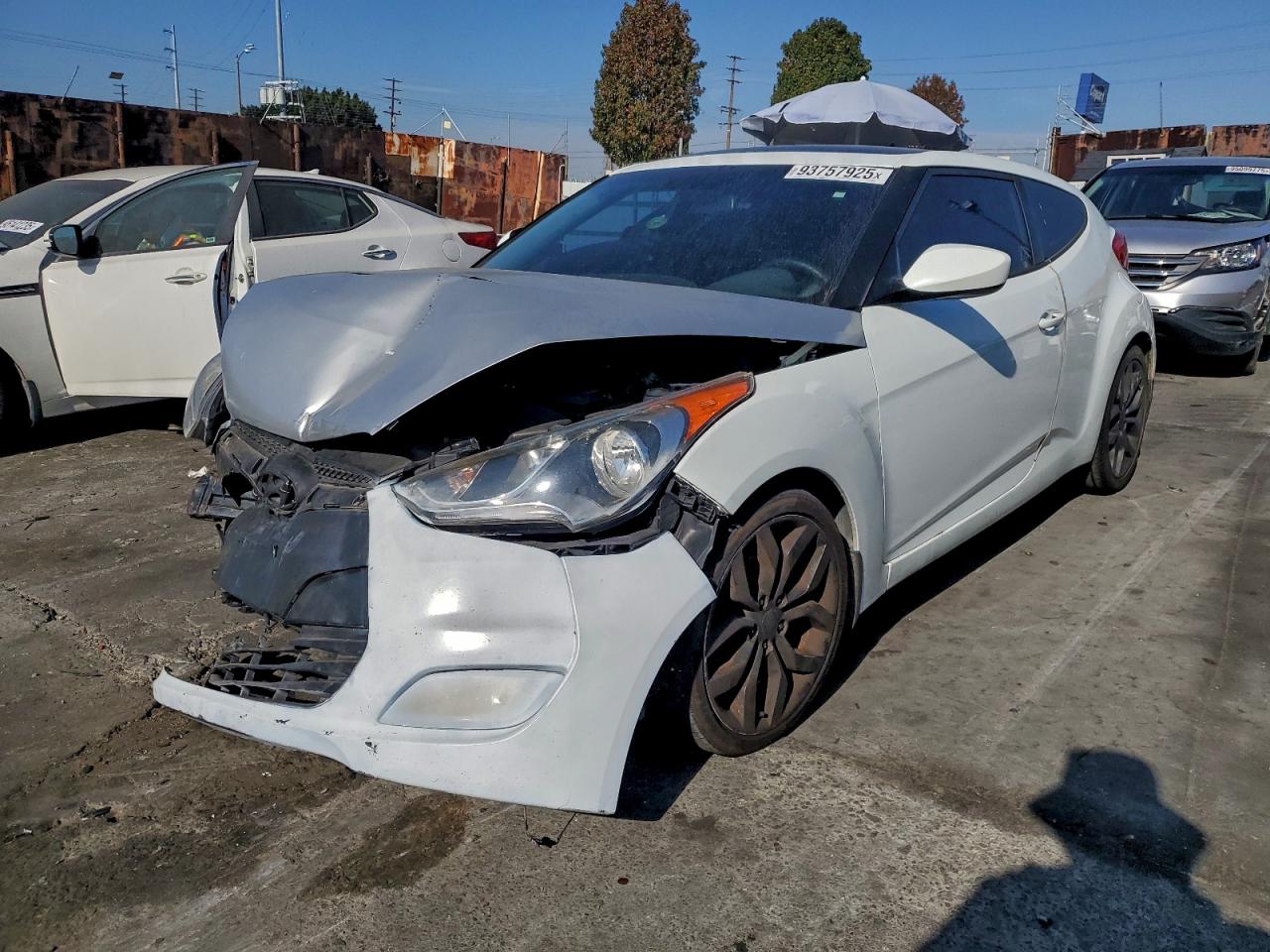 HYUNDAI VELOSTER