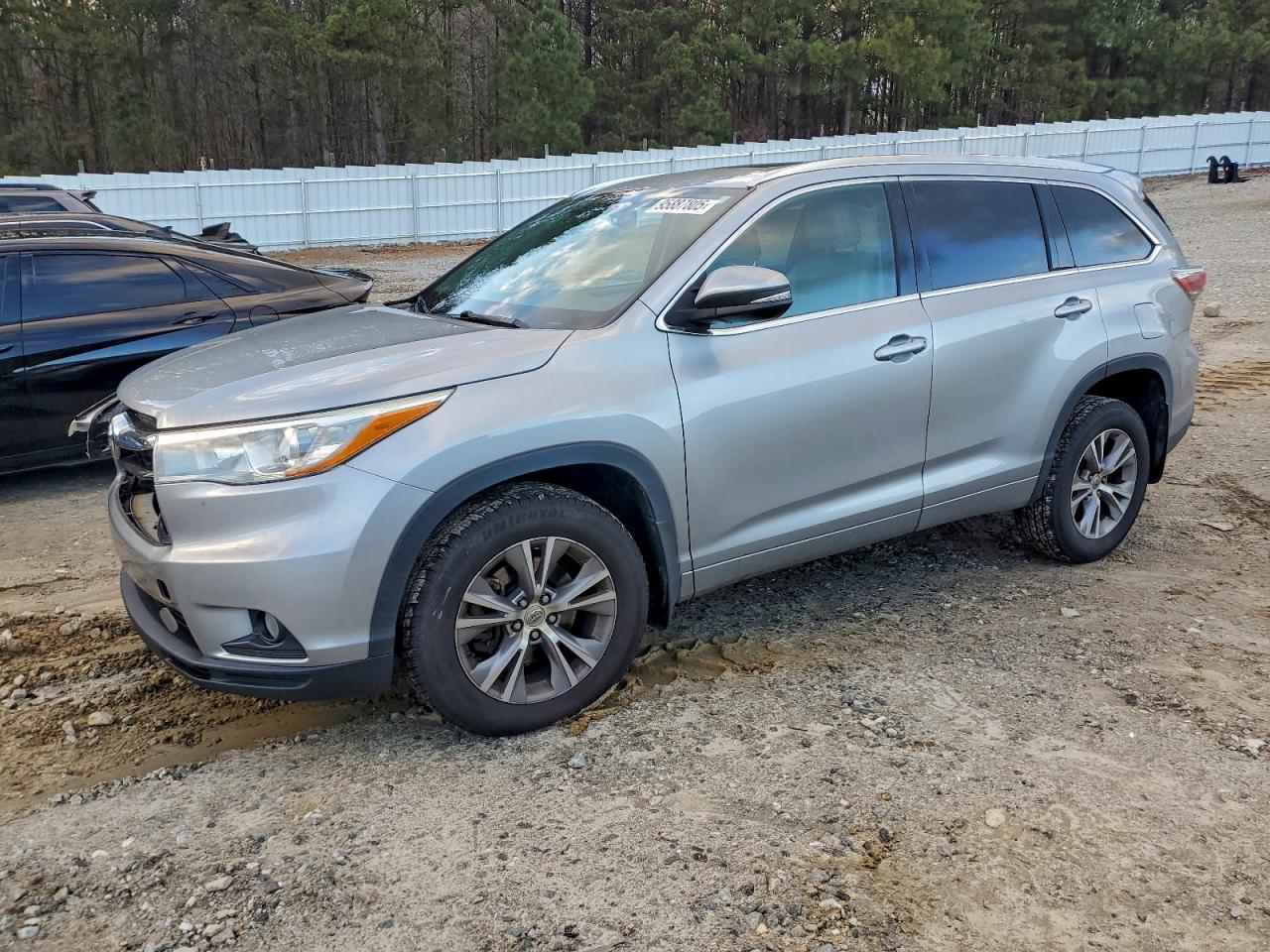 TOYOTA HIGHLANDER XLE