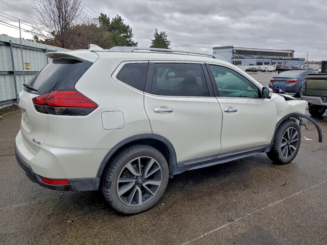 NISSAN ROGUE SV