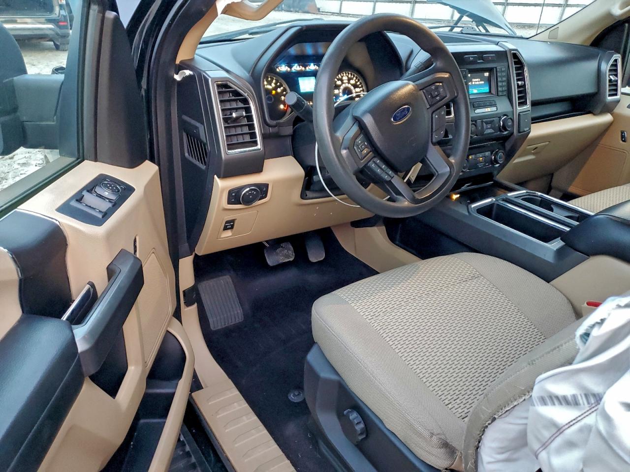 FORD F-150 SUPER CAB