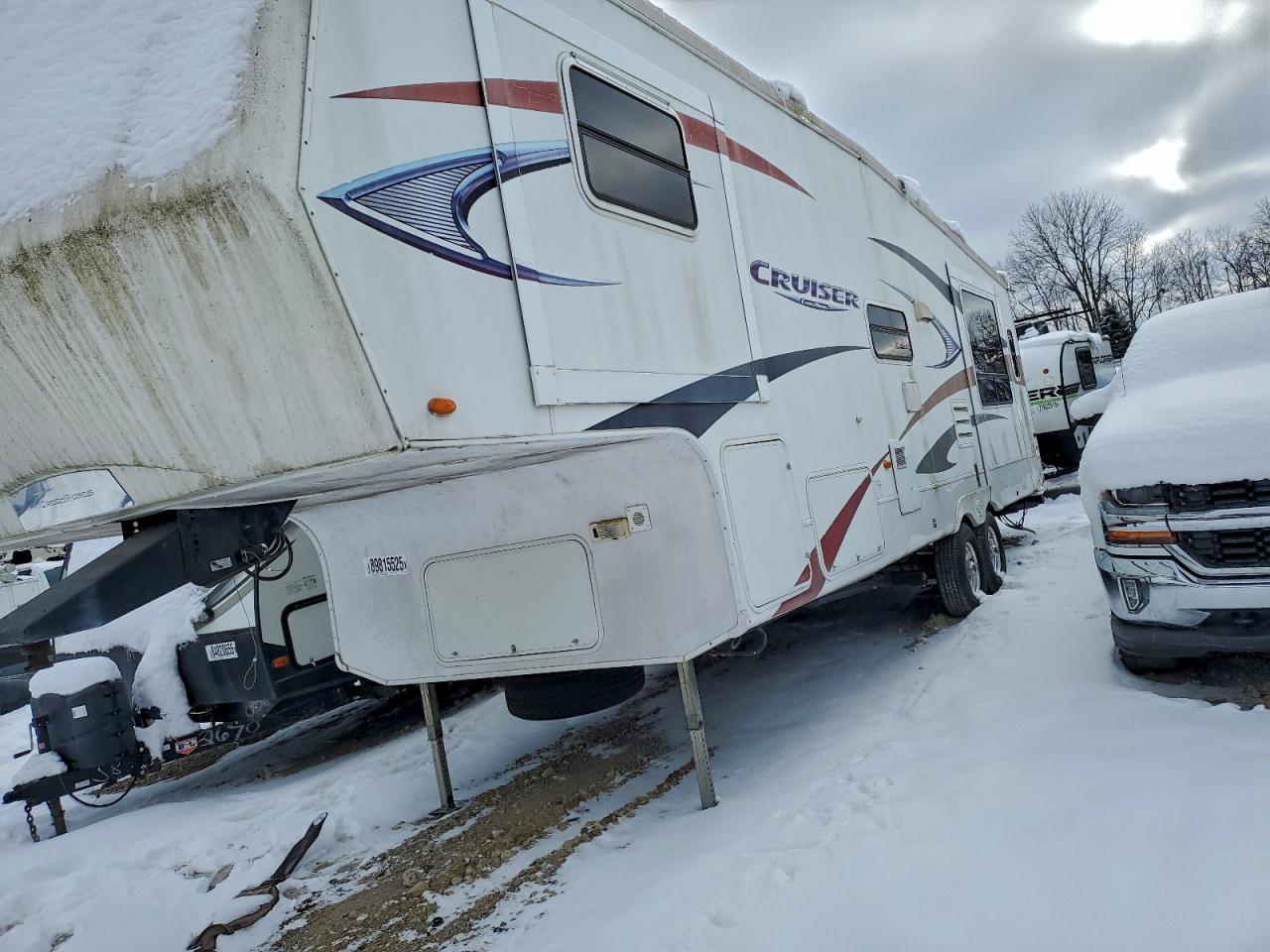 Lot #3302703017 2010 CRUS CRUISER