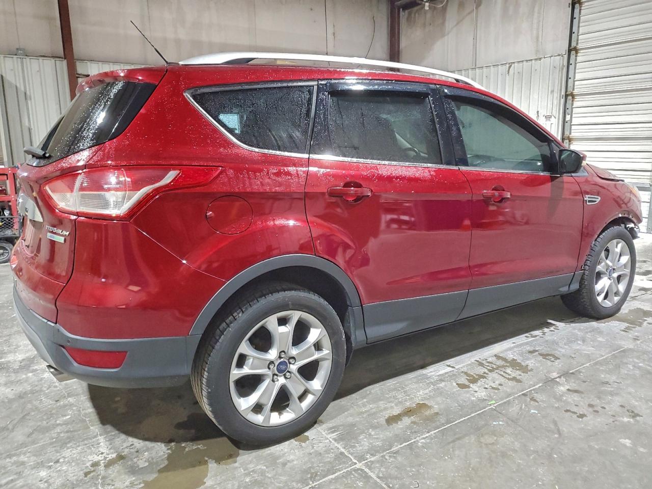 FORD ESCAPE TITANIUM