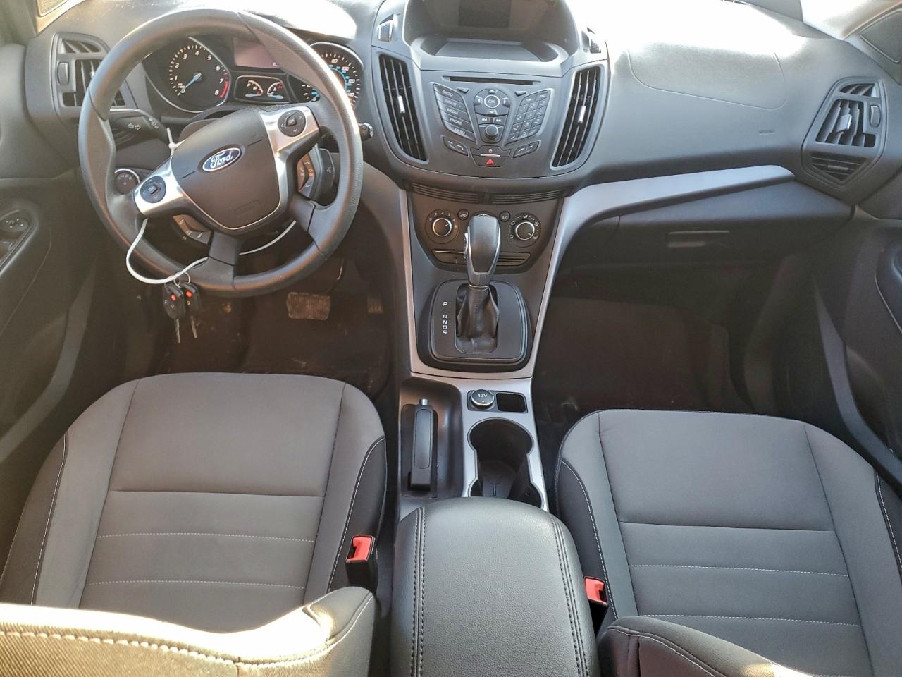 FORD ESCAPE SE