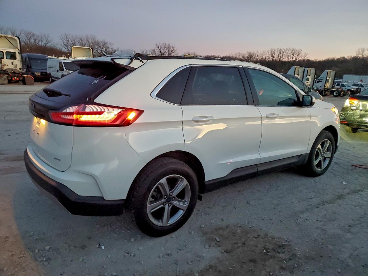 FORD EDGE SEL