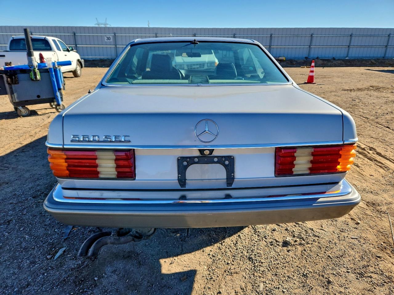 Lot #3308328176 1986 MERCEDES-BENZ 560 SEC