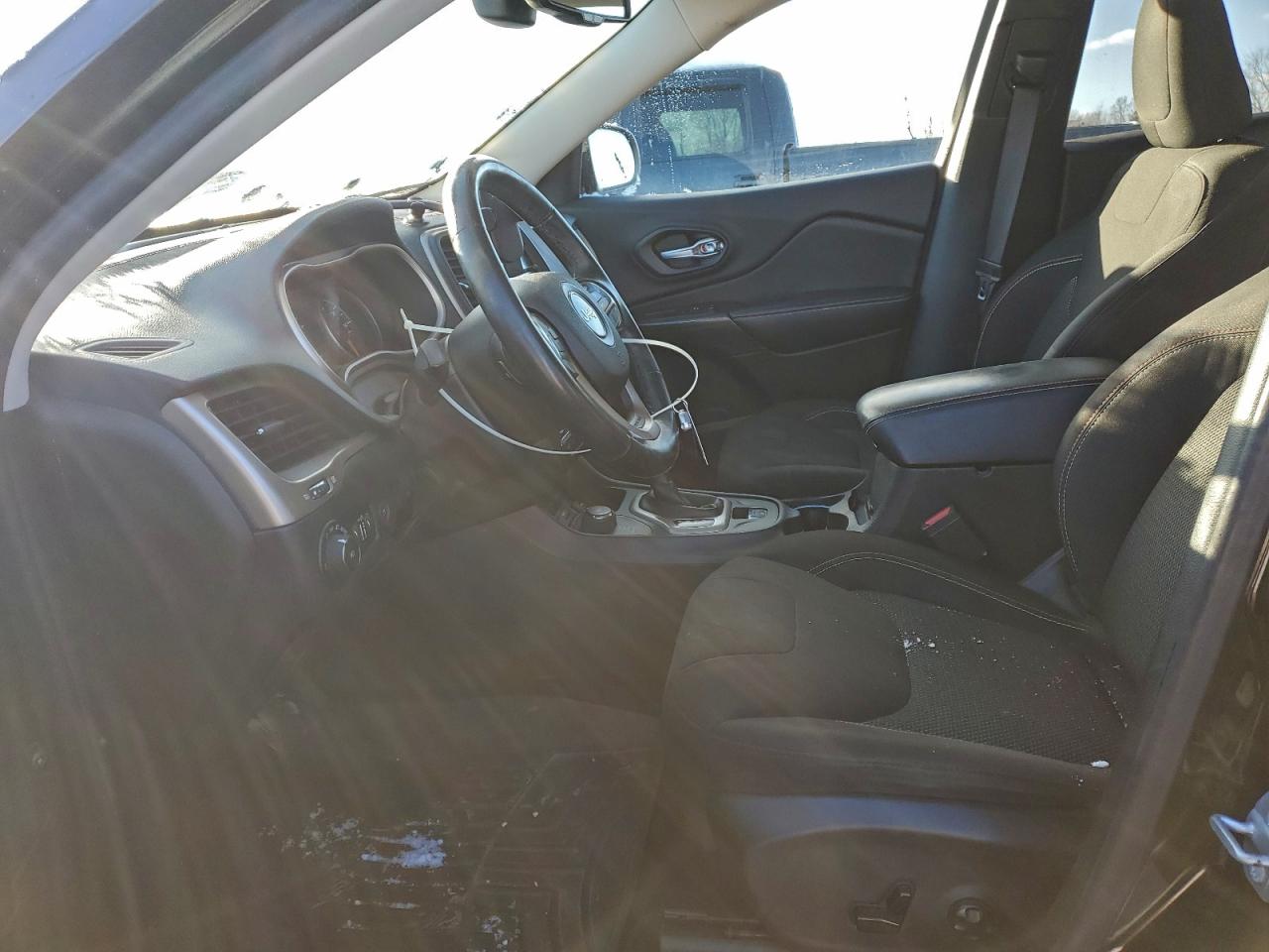 JEEP GRAND CHEROKEE LATITUDE