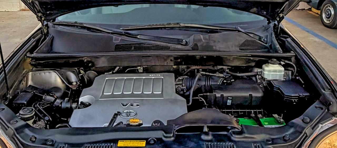 TOYOTA HIGHLANDER SE