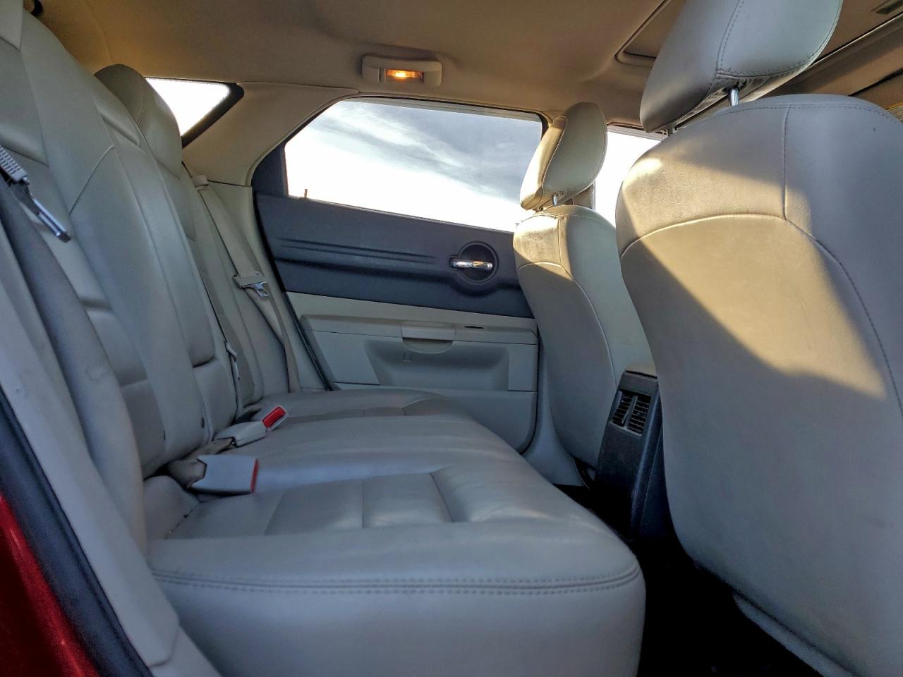 Lot #3301748384 2005 DODGE MAGNUM SXT