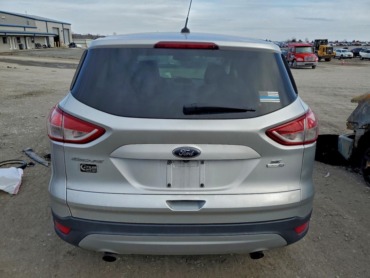 FORD ESCAPE SE