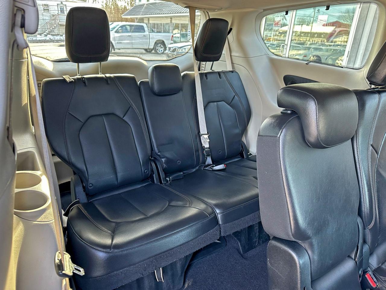 CHRYSLER PACIFICA TOURING L PLUS