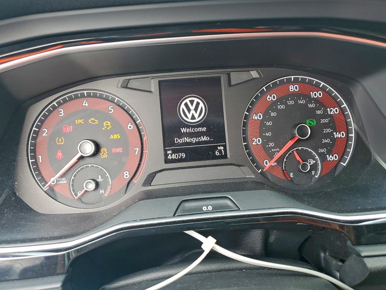 VOLKSWAGEN JETTA S