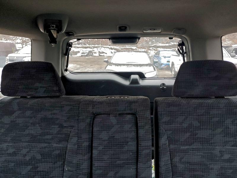 2004 HONDA CR-V #3305302330