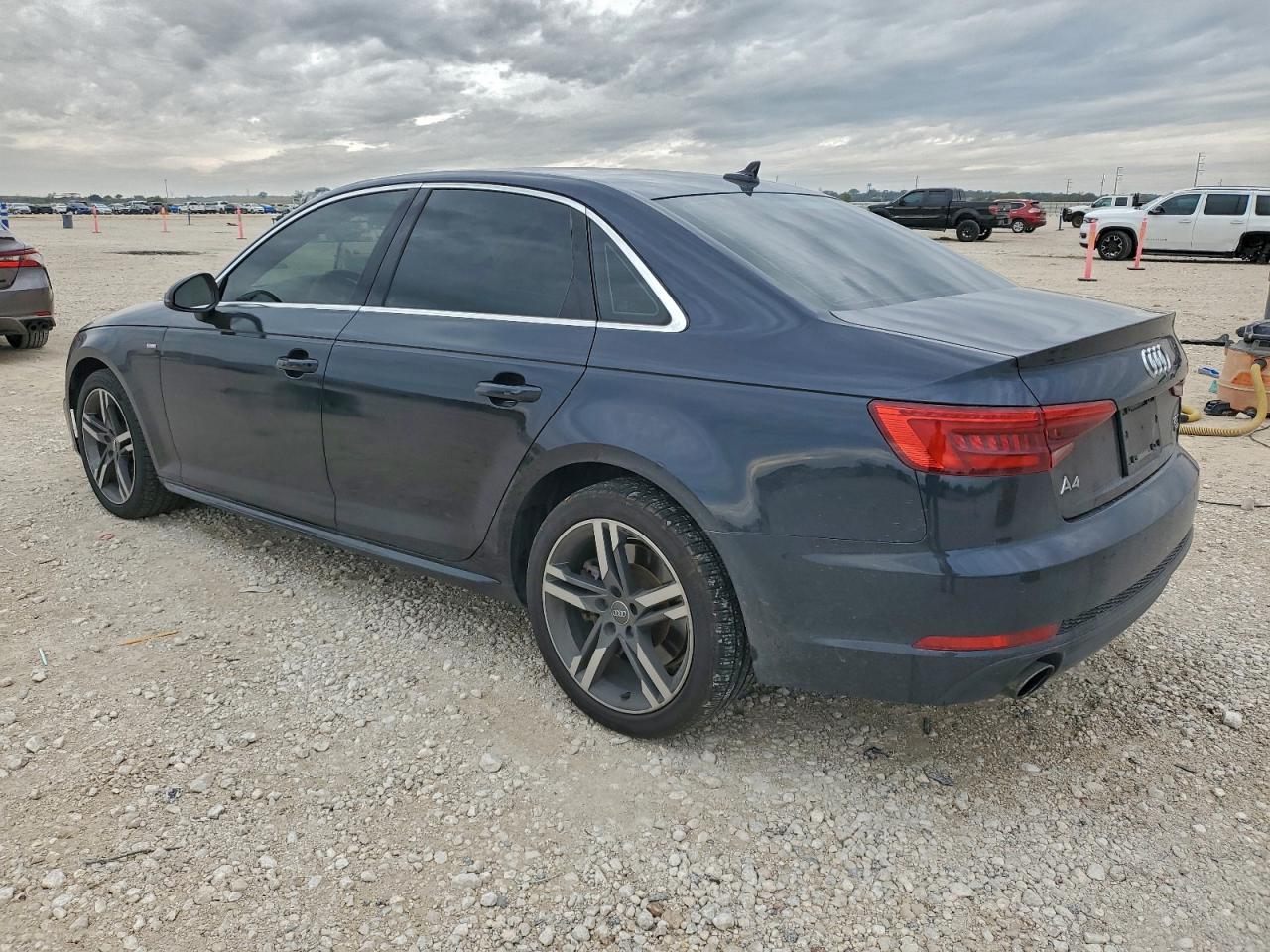 AUDI A4 PREMIUM PLUS