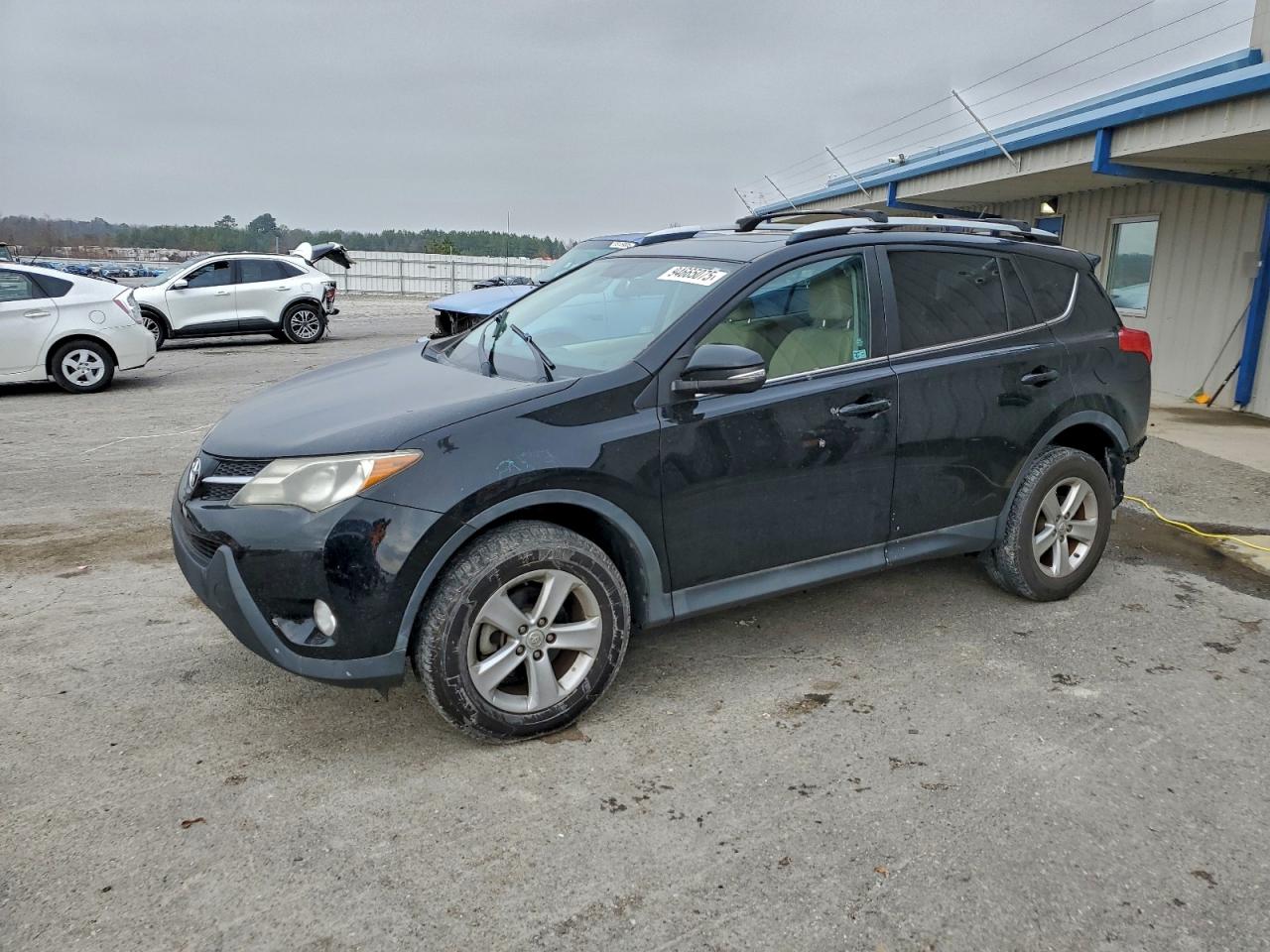 TOYOTA RAV4 XLE