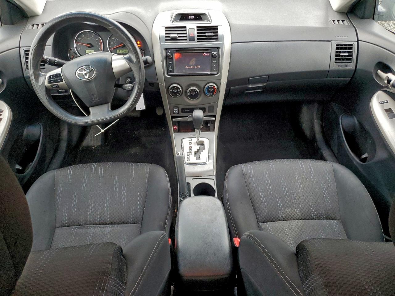 TOYOTA COROLLA BASE