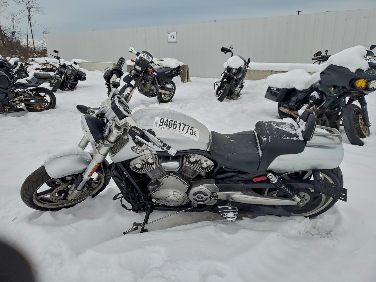 Lot #3309625050 2009 HARLEY-DAVIDSON VRSCF