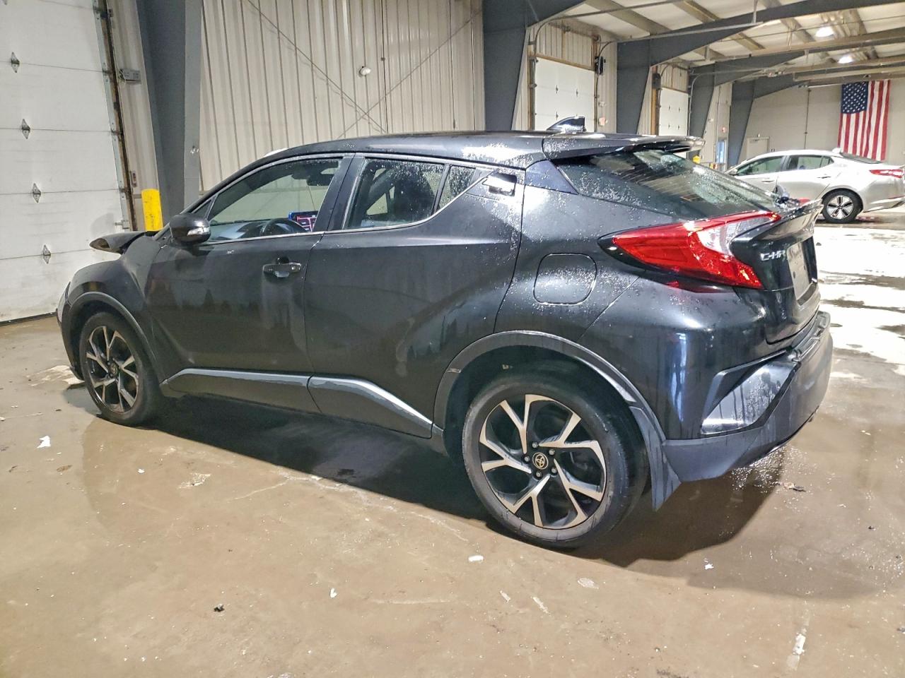 TOYOTA C-HR XLE