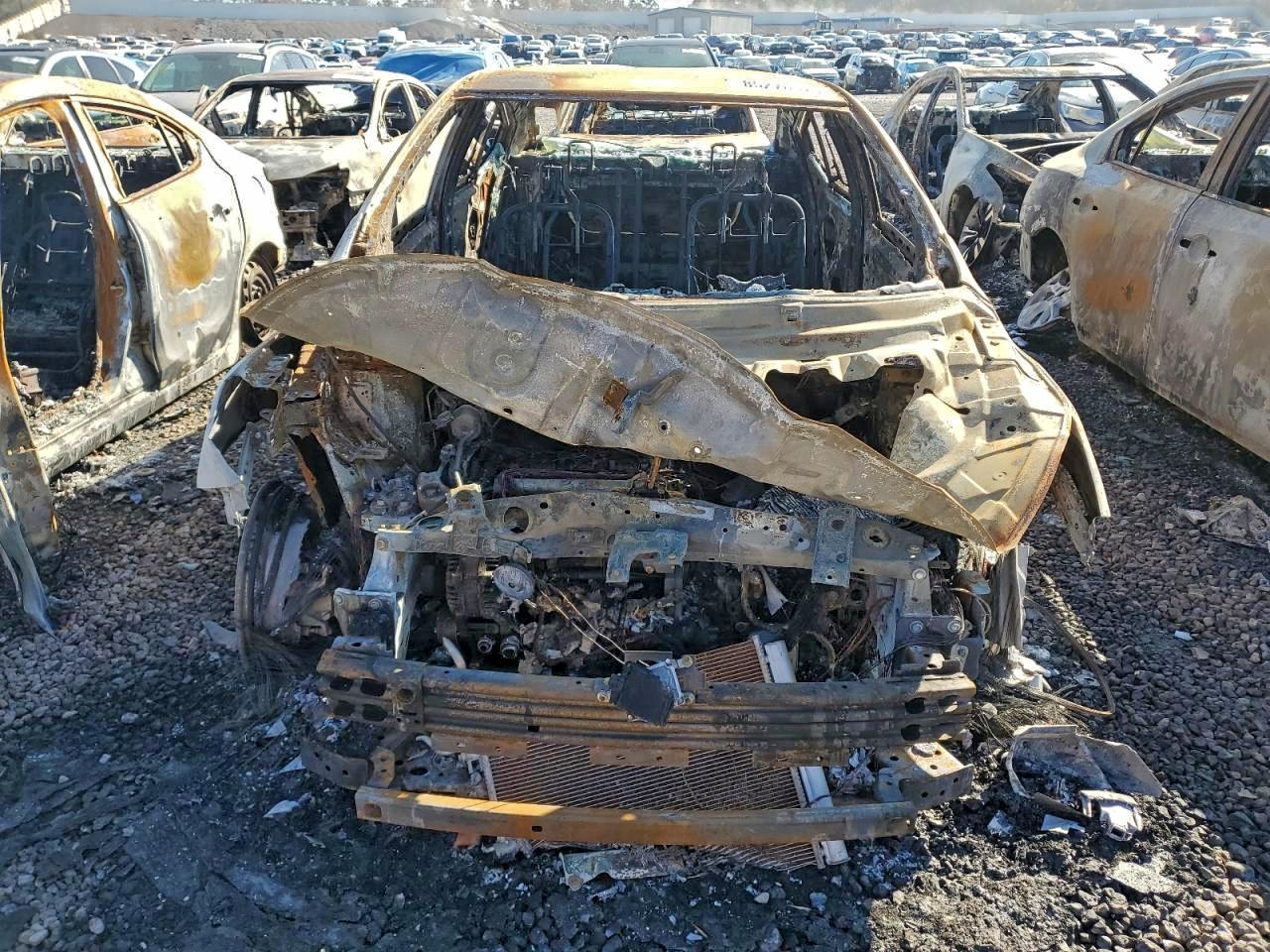 Lot #3317945953 2021 NISSAN VERSA SV