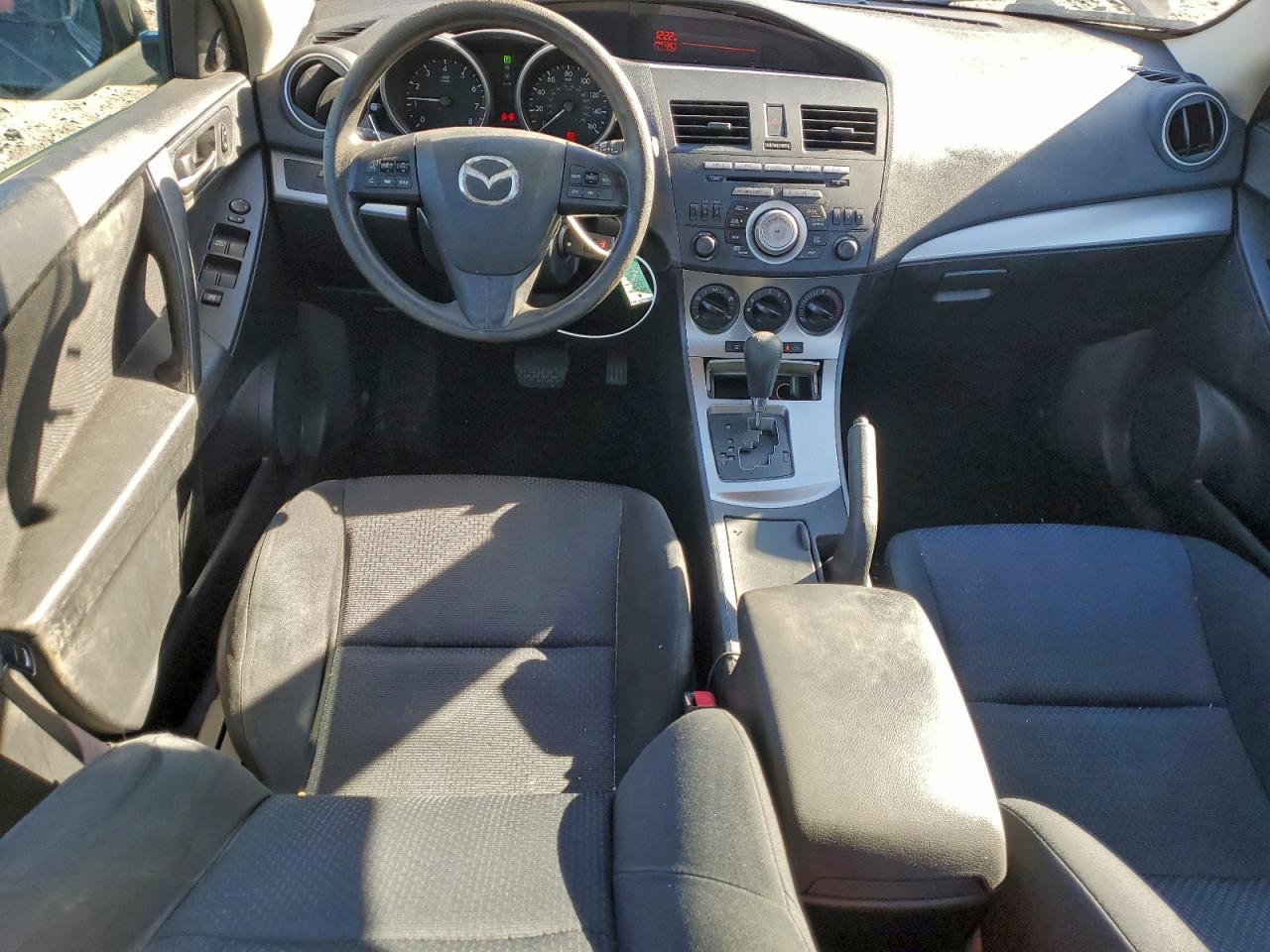 MAZDA 3 I