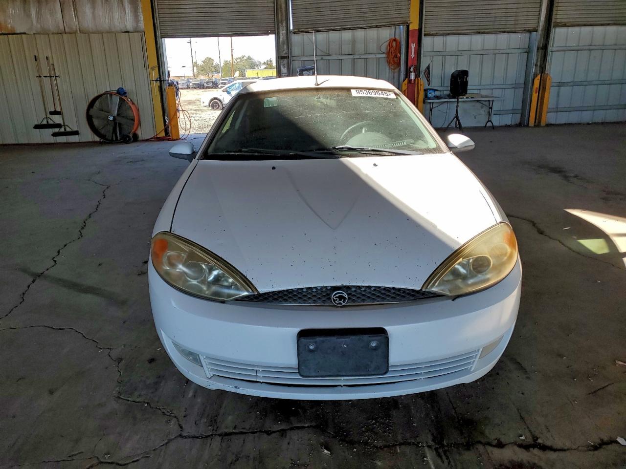 Lot #3315903111 2001 MERCURY COUGAR