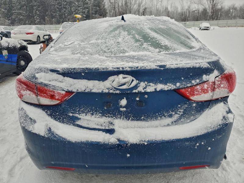 2013 HYUNDAI ELANTRA GL #3310326977