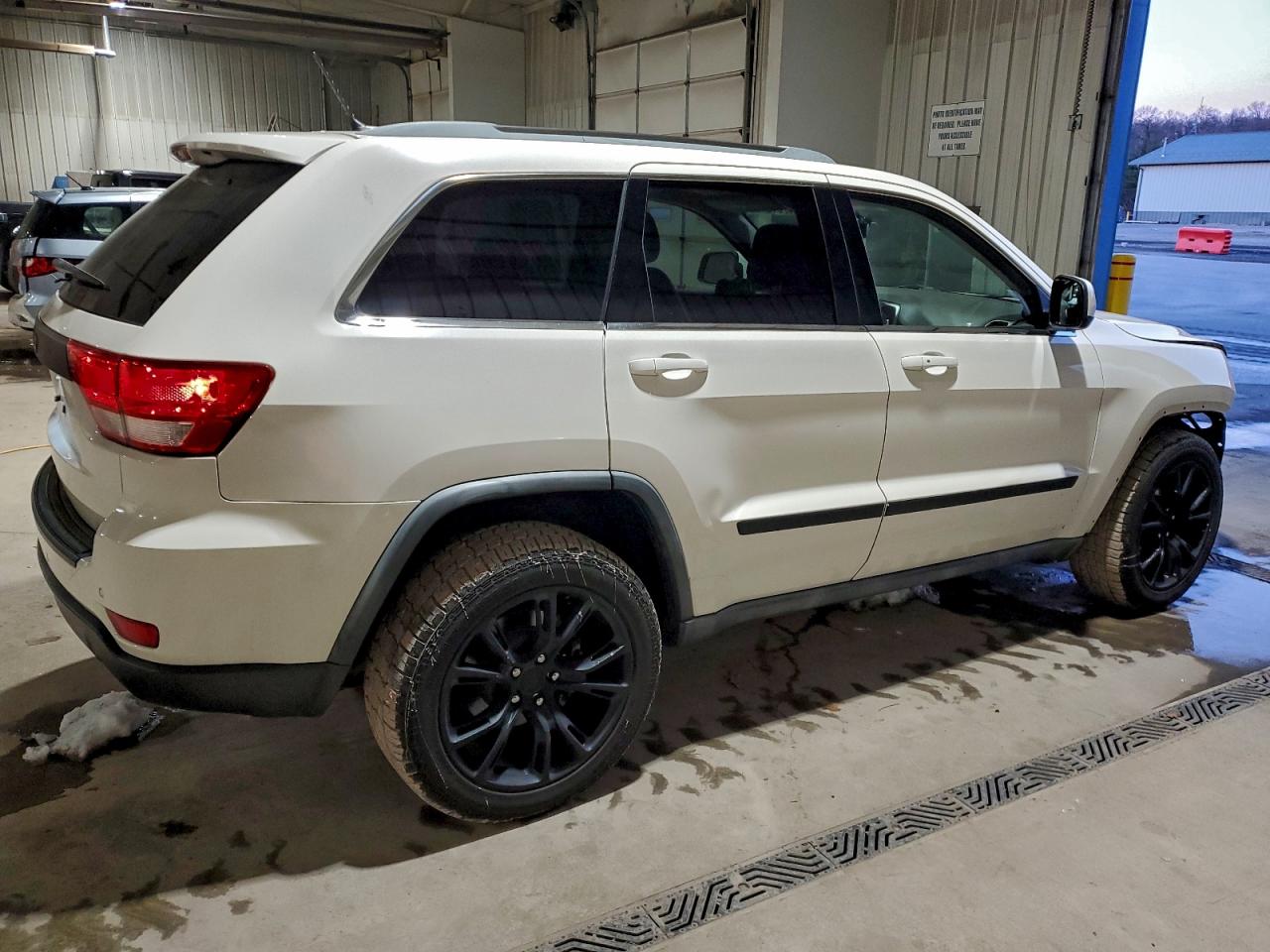 JEEP GRAND CHEROKEE LAREDO